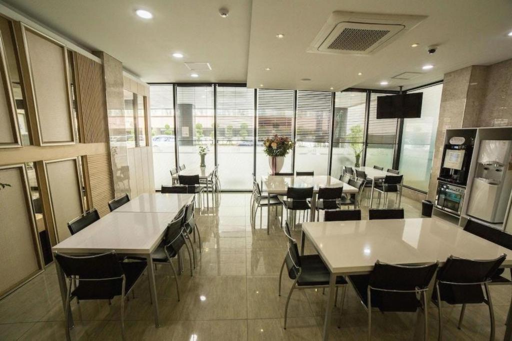 Reve Business Hotel Jeju Exterior foto