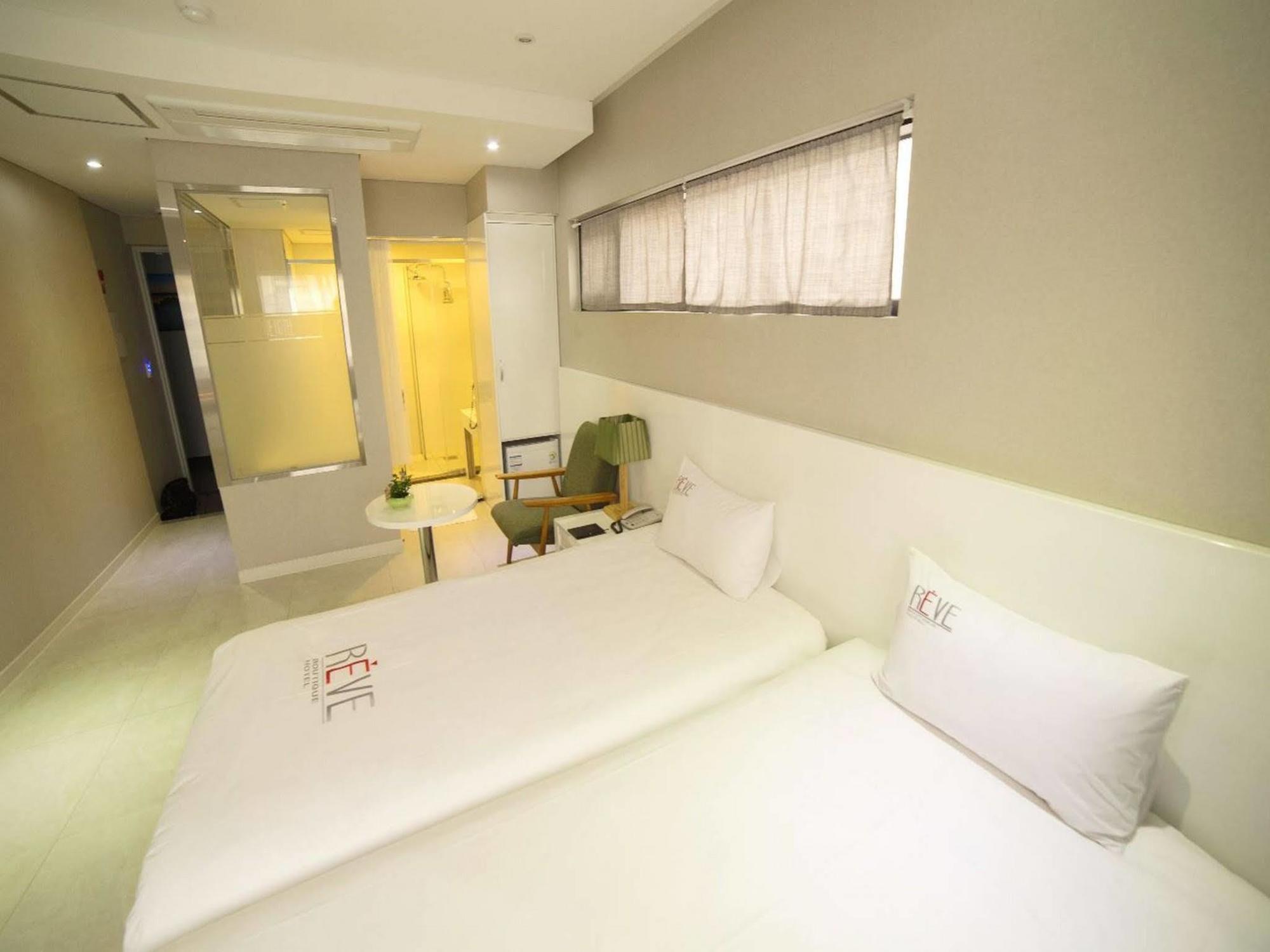 Reve Business Hotel Jeju Exterior foto