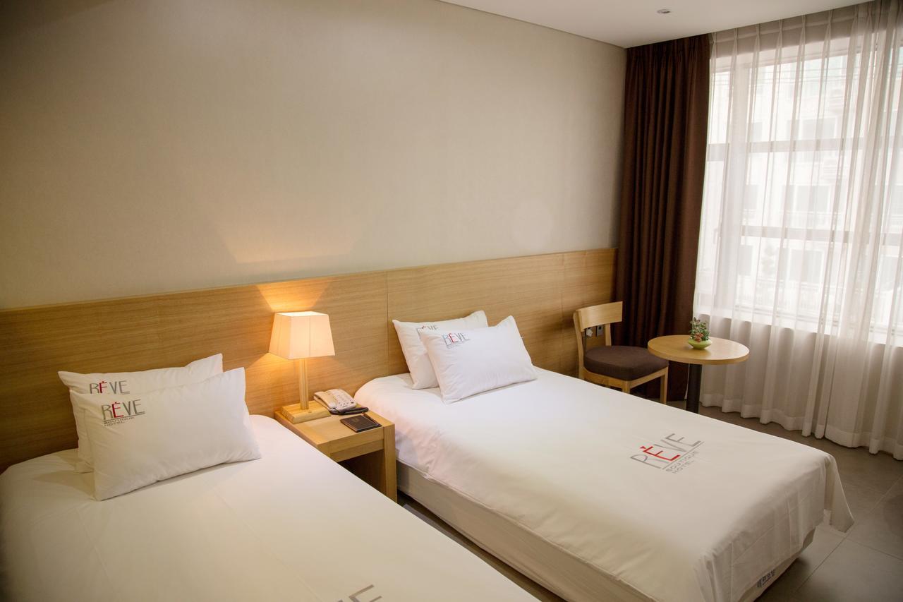 Reve Business Hotel Jeju Exterior foto